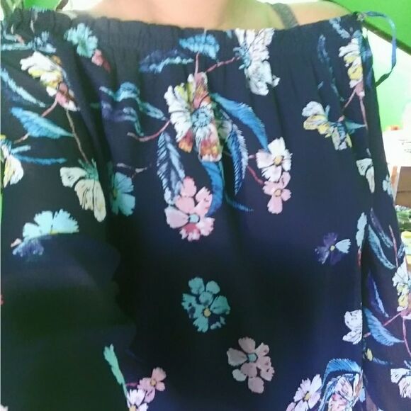 Floral blouse   - Picture 5 of 5